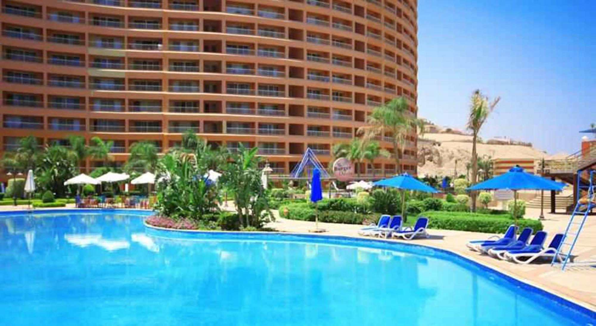 Two-Bedroom Apartment At Porto Sokhna Pyramids - Families Only Ain Sukhna Dış mekan fotoğraf